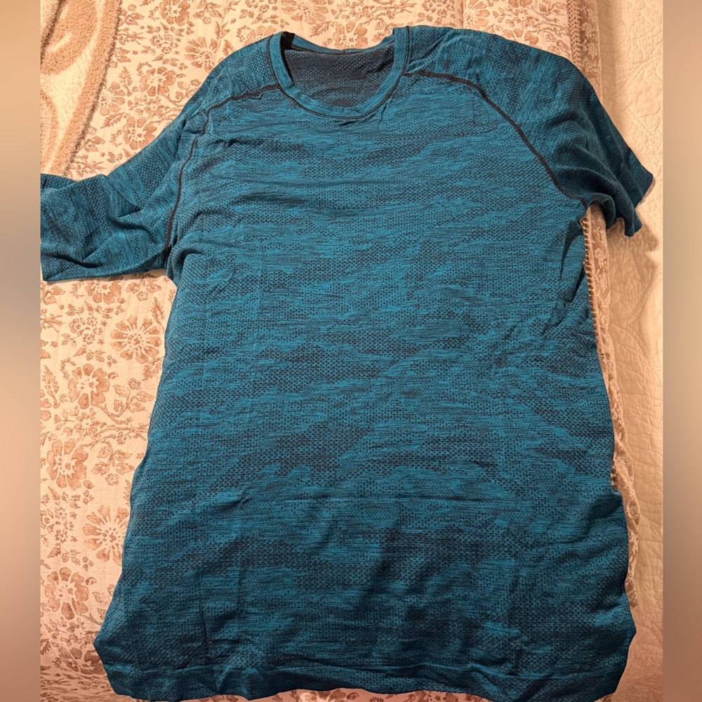 Lululemon Metal Vent Teal Short Sleeve Shirt